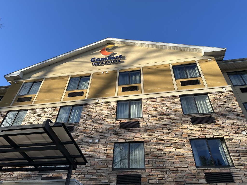 Hotel Tour: Comfort Inn & Suites Brattleboro I-91, Brattleboro,&nbsp;VT