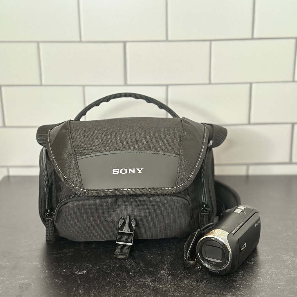 Review: Sony Handycam HDR-CX405 and Sony LCS-U21 Camera&nbsp;Bag